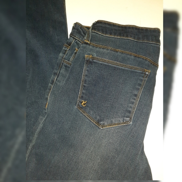 Kut from the Kloth Farrah Baby Bootcut Denim Jeans - Picture 6 of 8